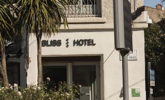 Bliss Hotel