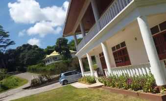 La Maison Hibiscus Self Catering Accommodation