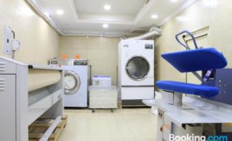 Rose Suite Operated by Suite Hotel Management