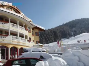 Berg & Spa Hotel Urslauerhof