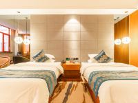 扎鲁特旗长峰国际酒店 - 豪华双床房