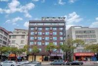 Wanyi Hotel (Guilin High-speed North Railway Station)