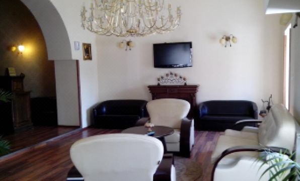 Hotel Ferdinand - Housity