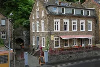 Hotel Osteria Del Vino Cochem Hotel dekat Weinstube Restaurant Beim Weinbauern
