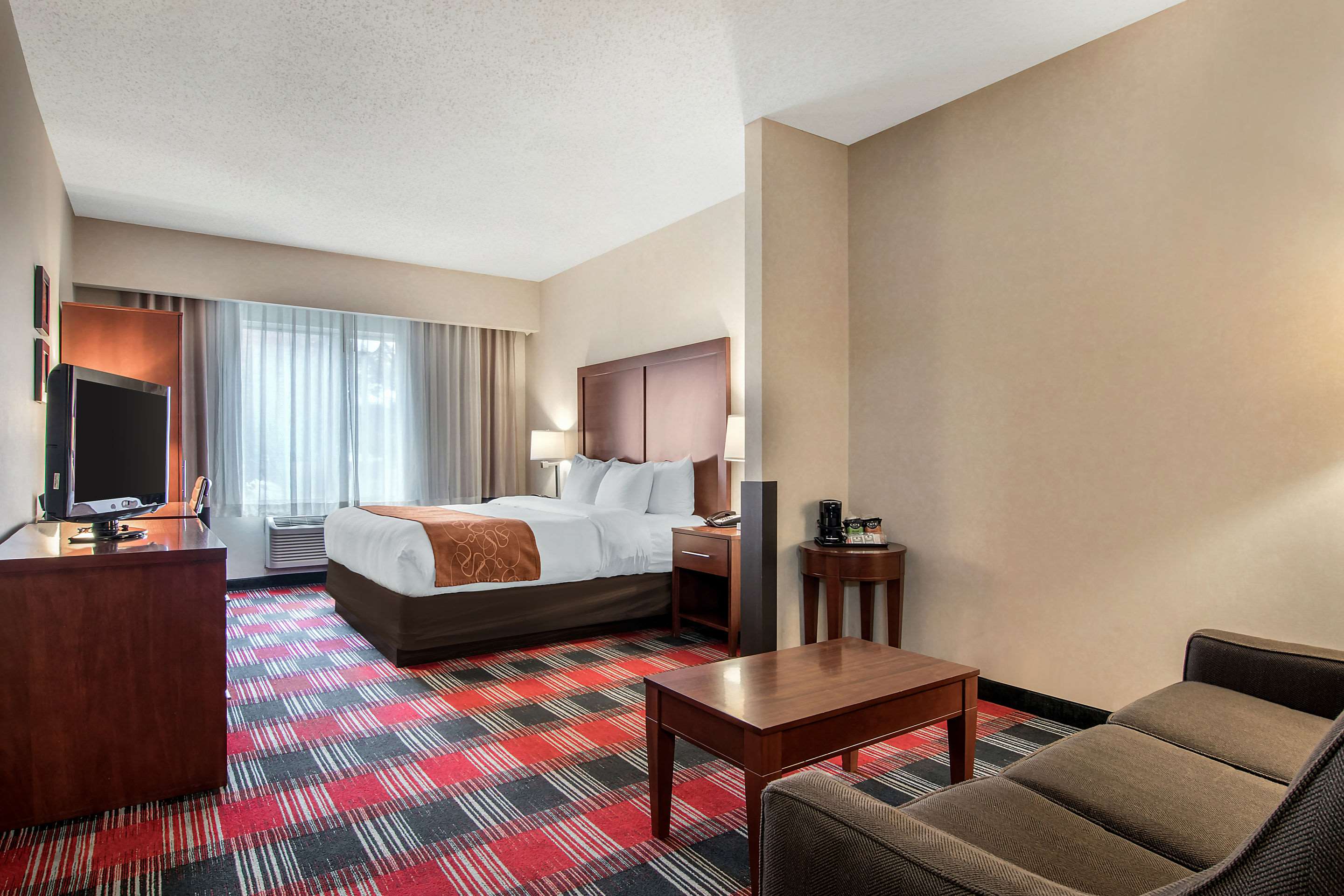 Comfort Suites Near Vancouver Mall