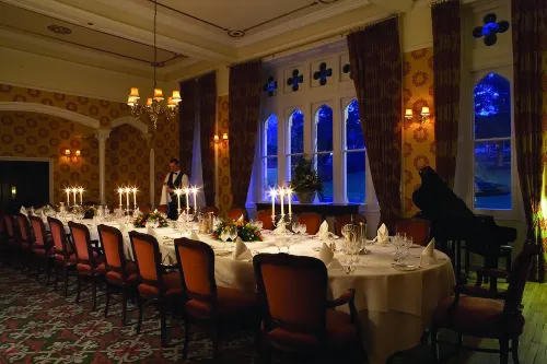 Ashdown Park Hotel - piscina