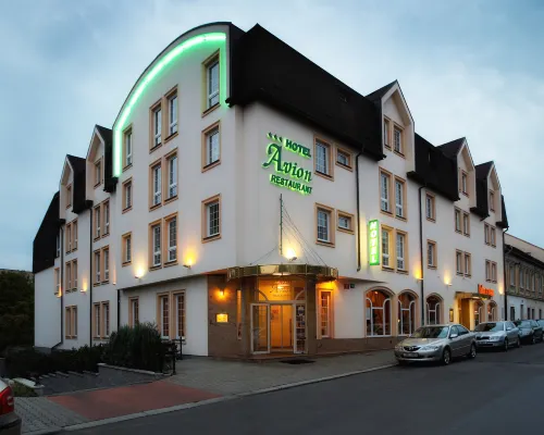 Hotel Avion Hotels near White Hill