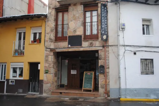 瑪麗亞阿姨酒店