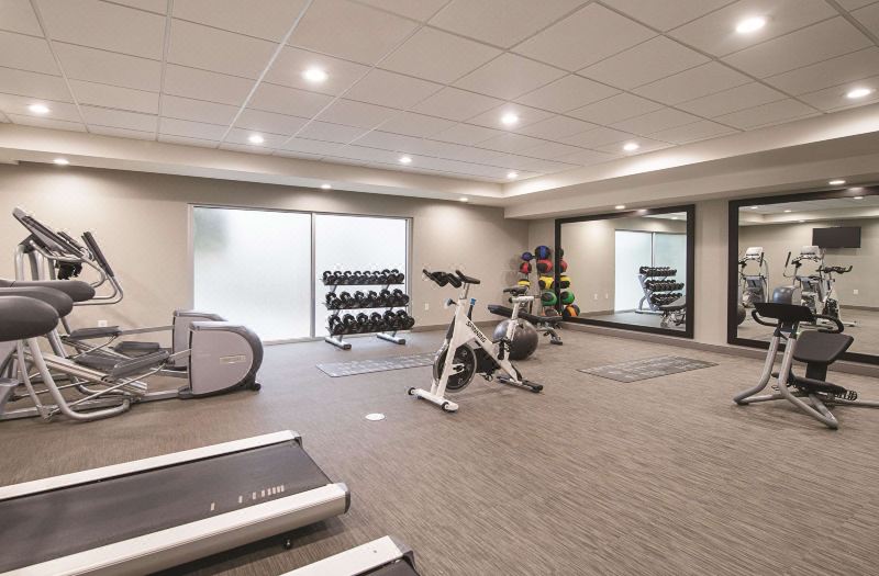 La Quinta Inn & Suites by Wyndham Oklahoma City - NW Expwy photo 2