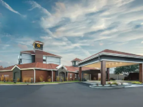La Quinta Inn & Suites by Wyndham Shreveport Airport シュリーブポートのホテル