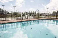 La Quinta Inn & Suites by Wyndham Hattiesburg - I-59 - Pools