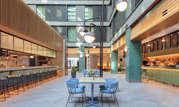 Holiday Inn London - Heathrow Bath Road by IHG