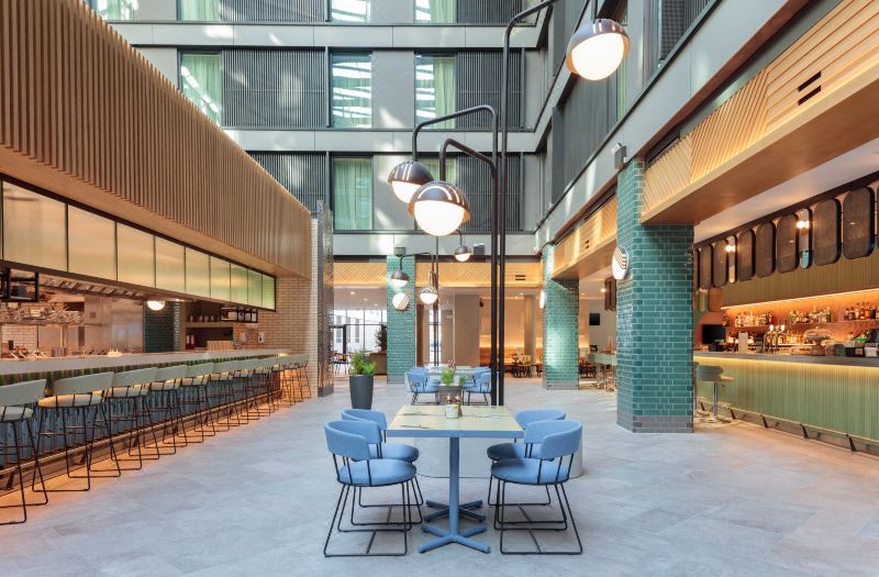 Holiday Inn London - Heathrow Bath Road by IHG