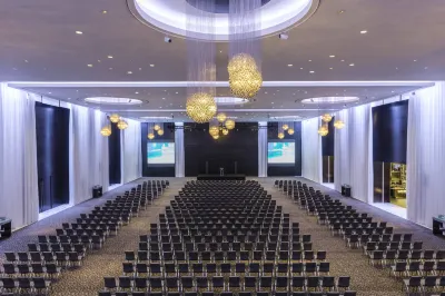 Le Méridien Dubai Hotel & Conference Centre Hotel di Dubai