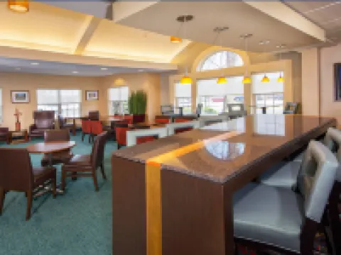 โซเนสตา อีเอสสวีทส์ มหาวิทยาลัยชาร์ลอตส์วิลล์ โรงแรมในชาร์ลอตส์วิลล์