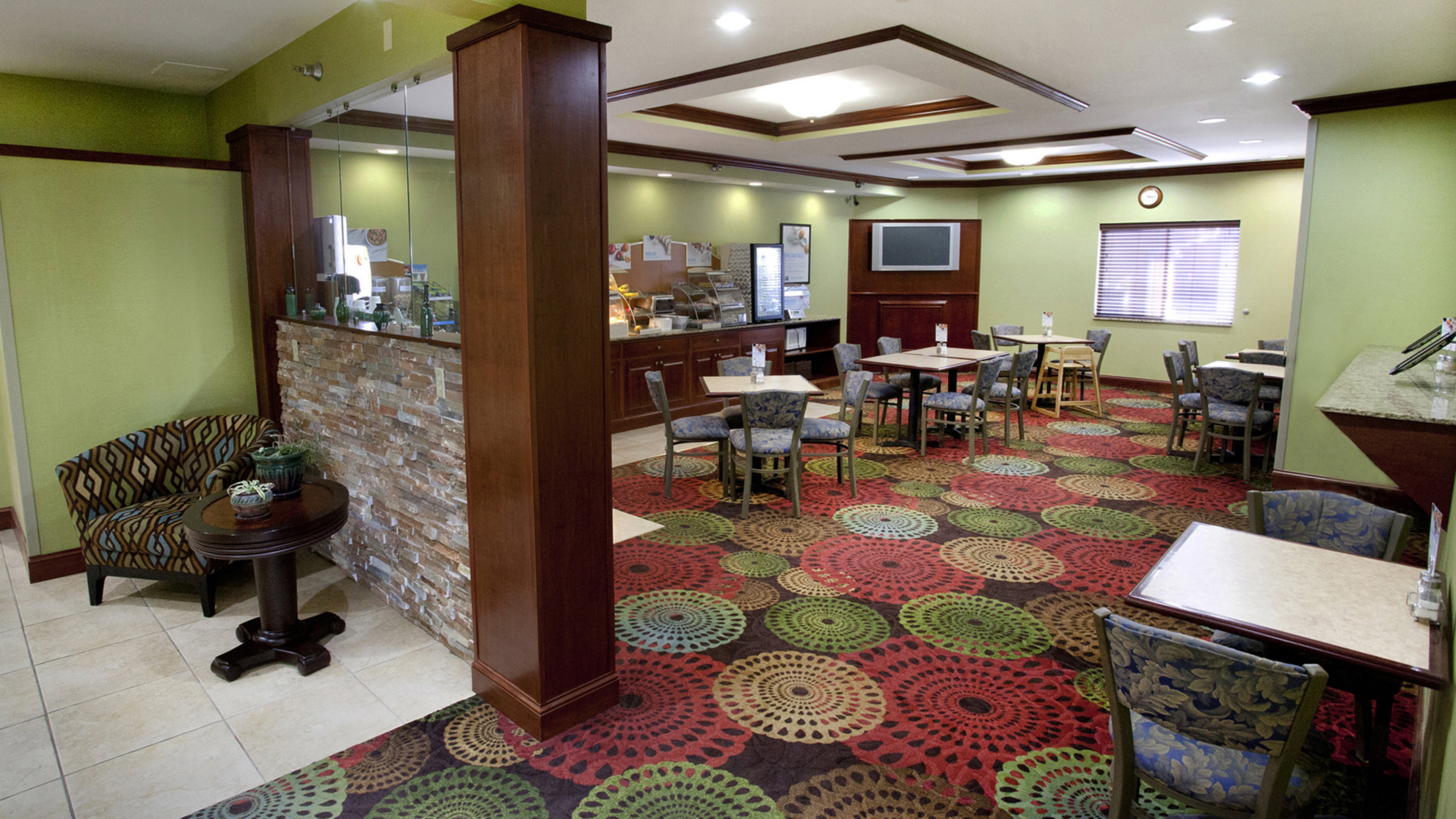 Holiday Inn Express Jamestown, an Ihg Hotel