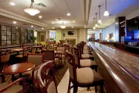 Holiday Inn CHARLOTTESVILLE-UNIV AREA by IHG - bar