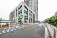 Chengzi Crystal Hotel Tongling Rt-Mart - parkir