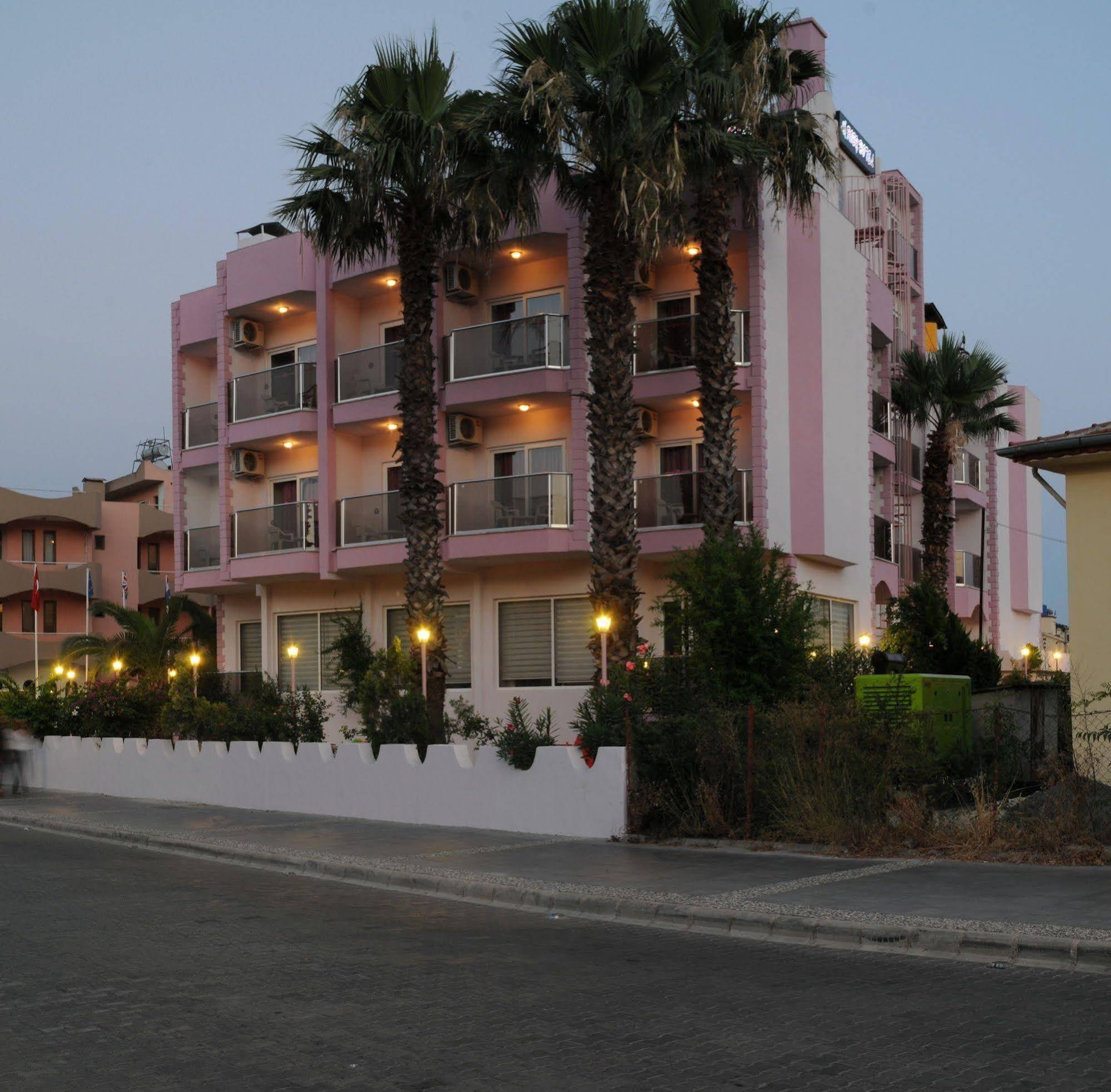 Rosy Hotel