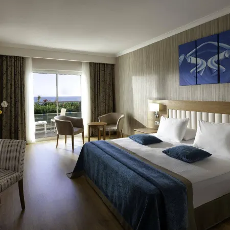 Adalya Ocean Deluxe - Ultra All Inclusive Отели рядом с достопримечательностью «Эвренсеки»