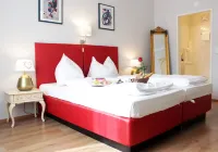 Stadthotel Restaurant Auerhahn Hotels near Modellbaumuseum Triebwerk