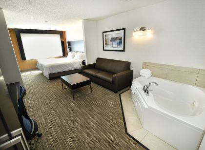 Holiday Inn Express & Suites Grand Forks