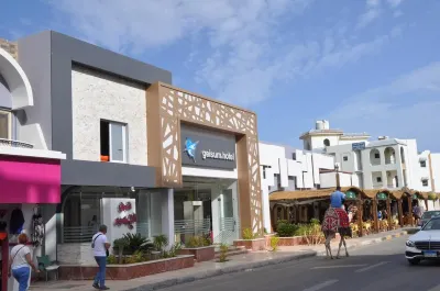 El Geisum Village