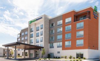 Holiday Inn Express & Suites Sandusky