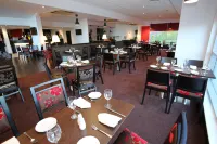 Ramada by Wyndham Wakefield Hotels in Newmillerdam
