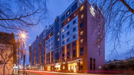 Crowne Plaza London Kings Cross Отели рядом с достопримечательностью «Коппер-Бокс»