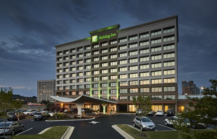 Holiday Inn ALEXANDRIA - CARLYLE by IHG