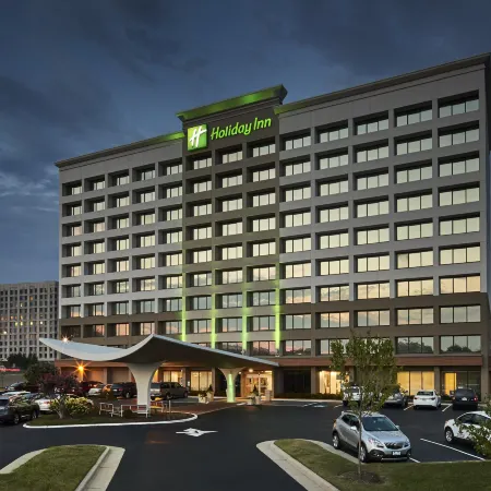Holiday Inn ALEXANDRIA - CARLYLE by IHG Отели рядом с достопримечательностью «Набережная Старого города»