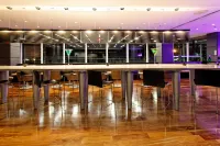 โรงแรม ฮอลิเดย์ อินน์ ซานโต โดมิงโก บาย IHG - ที่มีบาร์