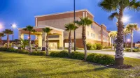 Best Western Plus Brunswick Inn  Suites