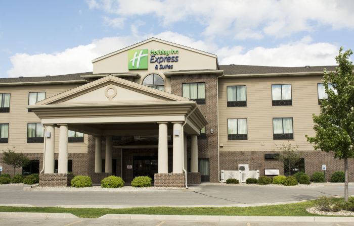 Holiday Inn Express & Suites MASON CITY by IHG
