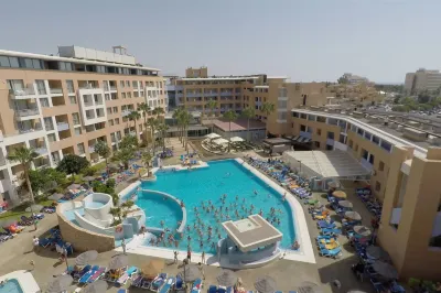 Hotel Neptuno by on Group