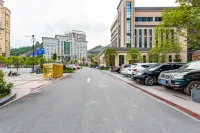 Jinfuyao Hotel - Bãi đậu xe