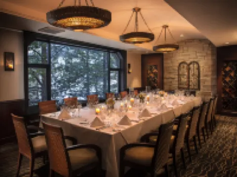 Everline Resort and Spa, Lake Tahoe Hotels in Olympic Valley