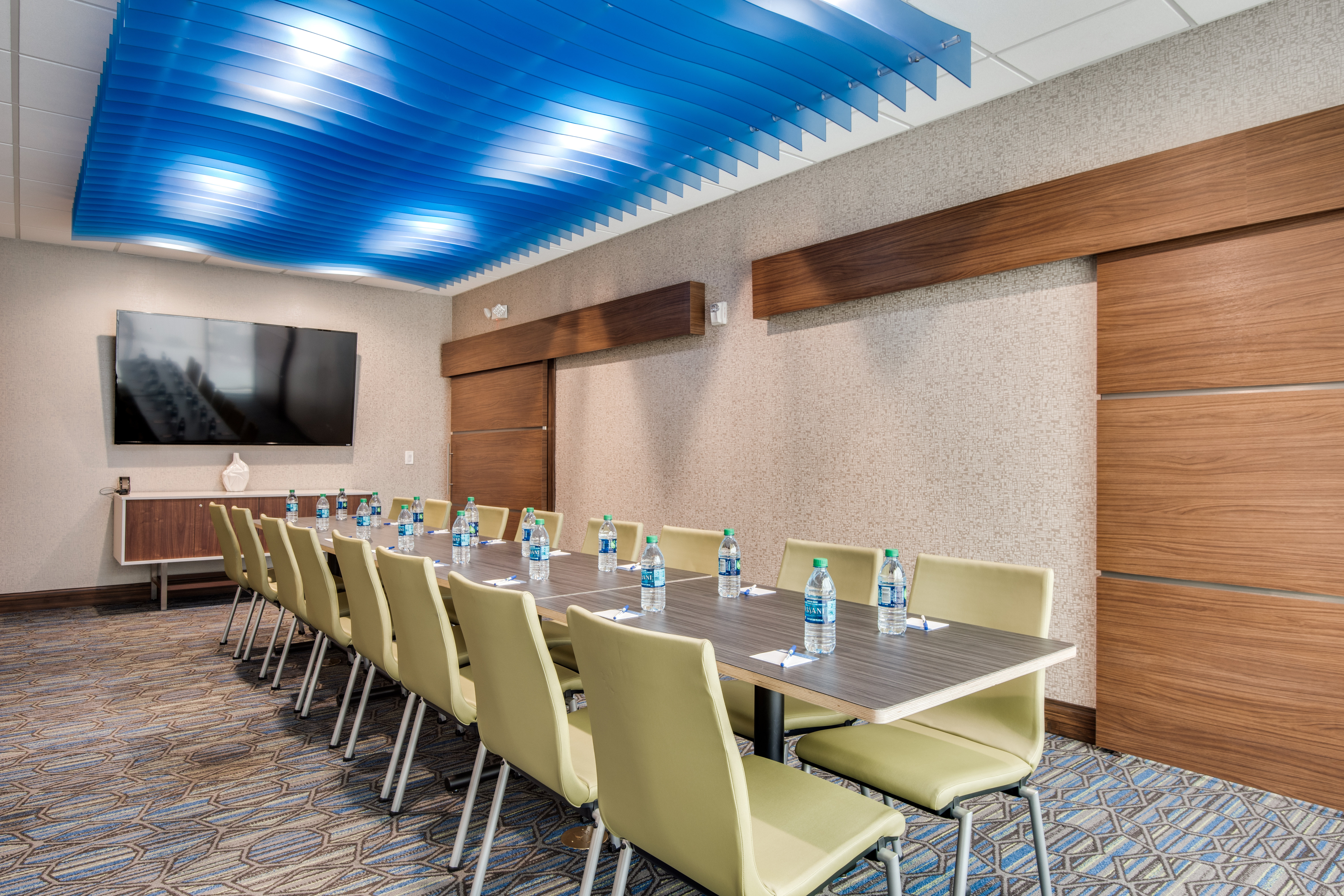 Holiday Inn Express & Suites Dallas North - Addison, an Ihg Hotel