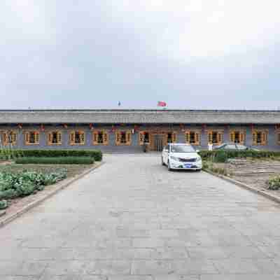 Tuwo Holiday Hotel (Pingyao Ancient City East Gate) Hotel Exterior