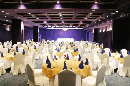 The Koryo Hotel Отели рядом с достопримечательностью «Bucheon University»