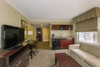 Holiday Inn Express & Suites Merrimack Hotels in Merrimack