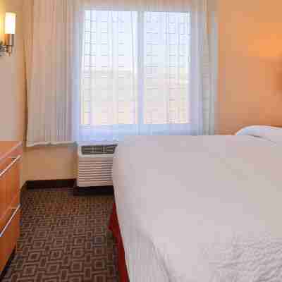 TownePlace Suites Huntsville West/Redstone Gateway Rooms