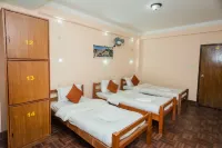 Famous House Kathmandu - Hostel