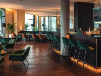 柏林市中心東普倫茨勞貝格假日酒店 鄰近威爾布萊克帕拉斯溜冰場（Wellblechpalast）的酒店