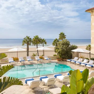 Casa Del Mar Отели рядом с достопримечательностью «Променад на Третьей улице»