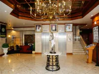 Grand Ambassador Hotel Các khách sạn gần Hải cảng Rashid