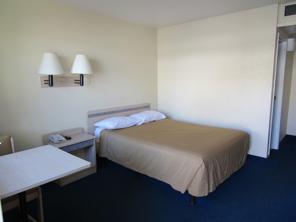 Budgetel Inn & Suites Yuma