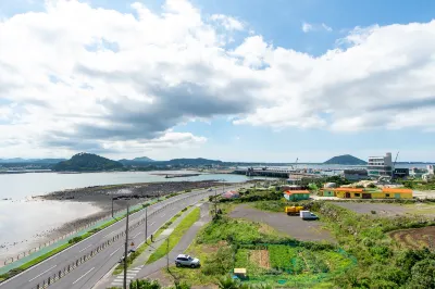 ブリーズ ベイ ホテル 西帰浦市のホテル
