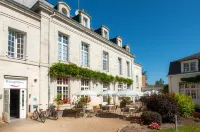 Domaine de la Blairie - Saumur Hôtels à : Chênehutte-Trèves-Cunault
